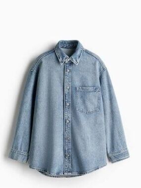 H&M feather weight Denim Button-Up Shirt